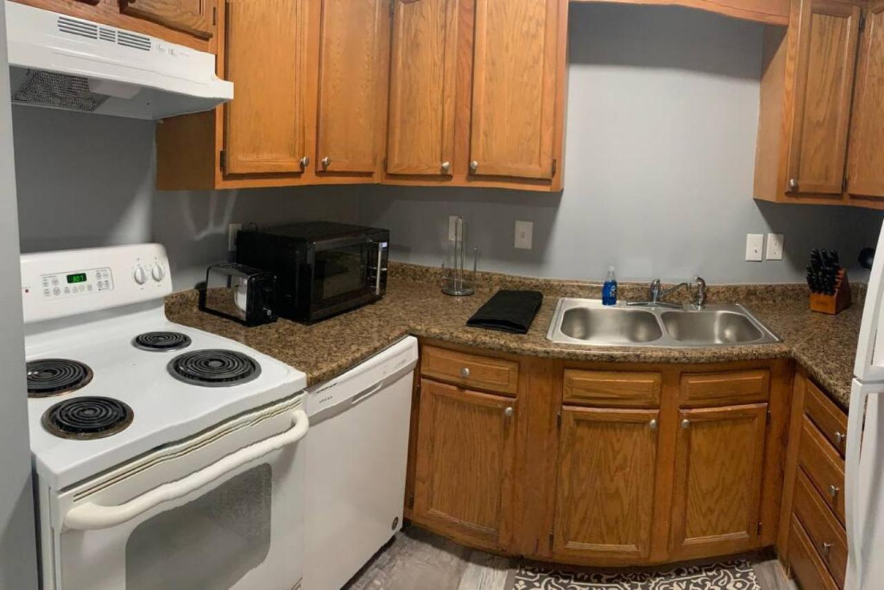 5145 Porsche Newly Remodeled 2 Bdrm Ranch Attached Home Princeton Exterior photo